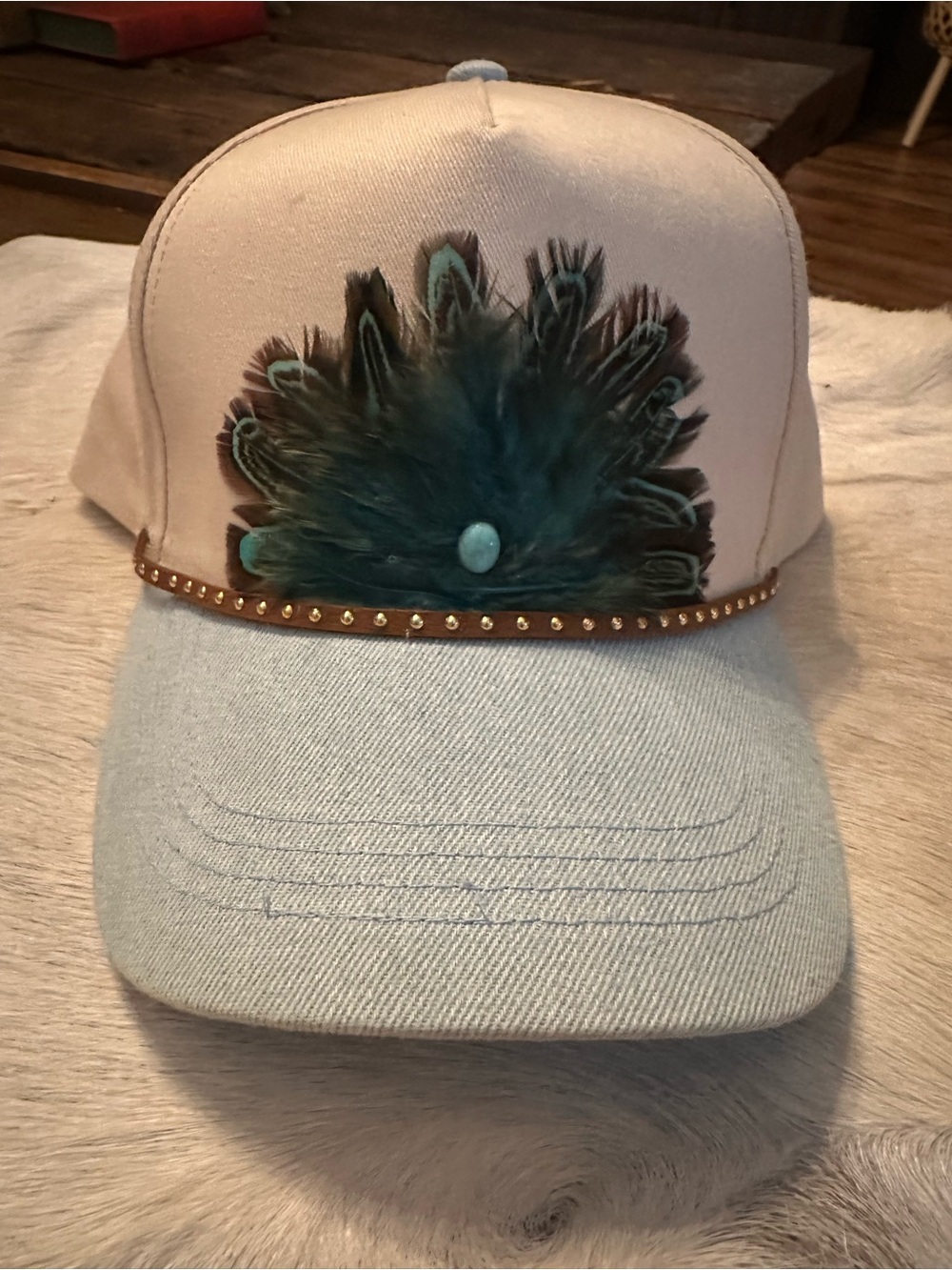 Feather Accent Baseball Cap in Light Blue and Cream